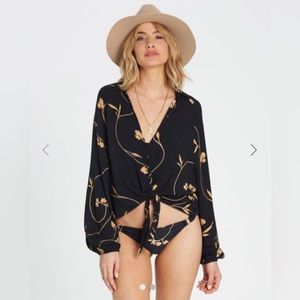 Billabong Women’s Clear Days Long Sleeve Black Floral Top Size Medium